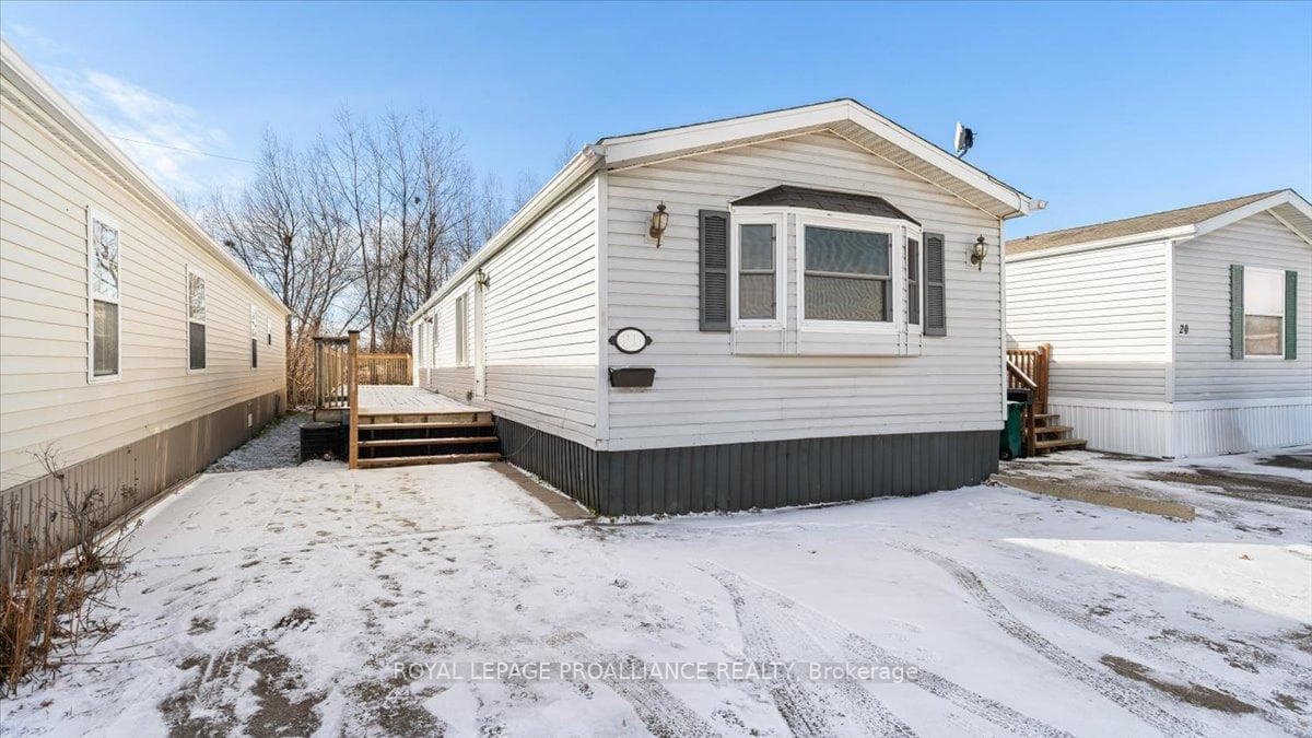 311 Dundas Street Unit 21, Quinte West, ON K8V 1M1 - Photo 1