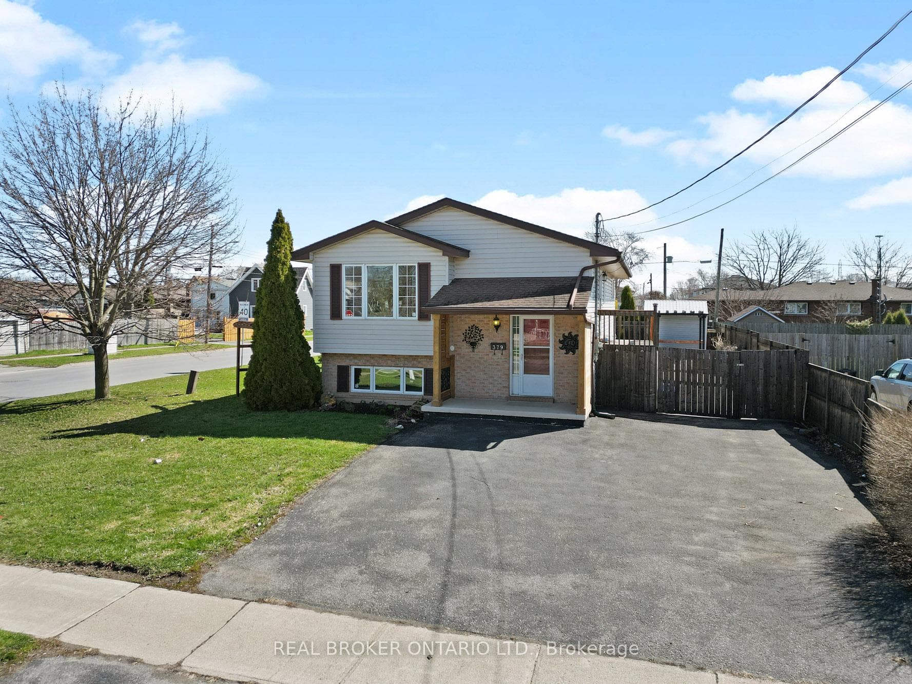 379 Southworth Street, Welland, ON L3B 2A1 - Photo 1