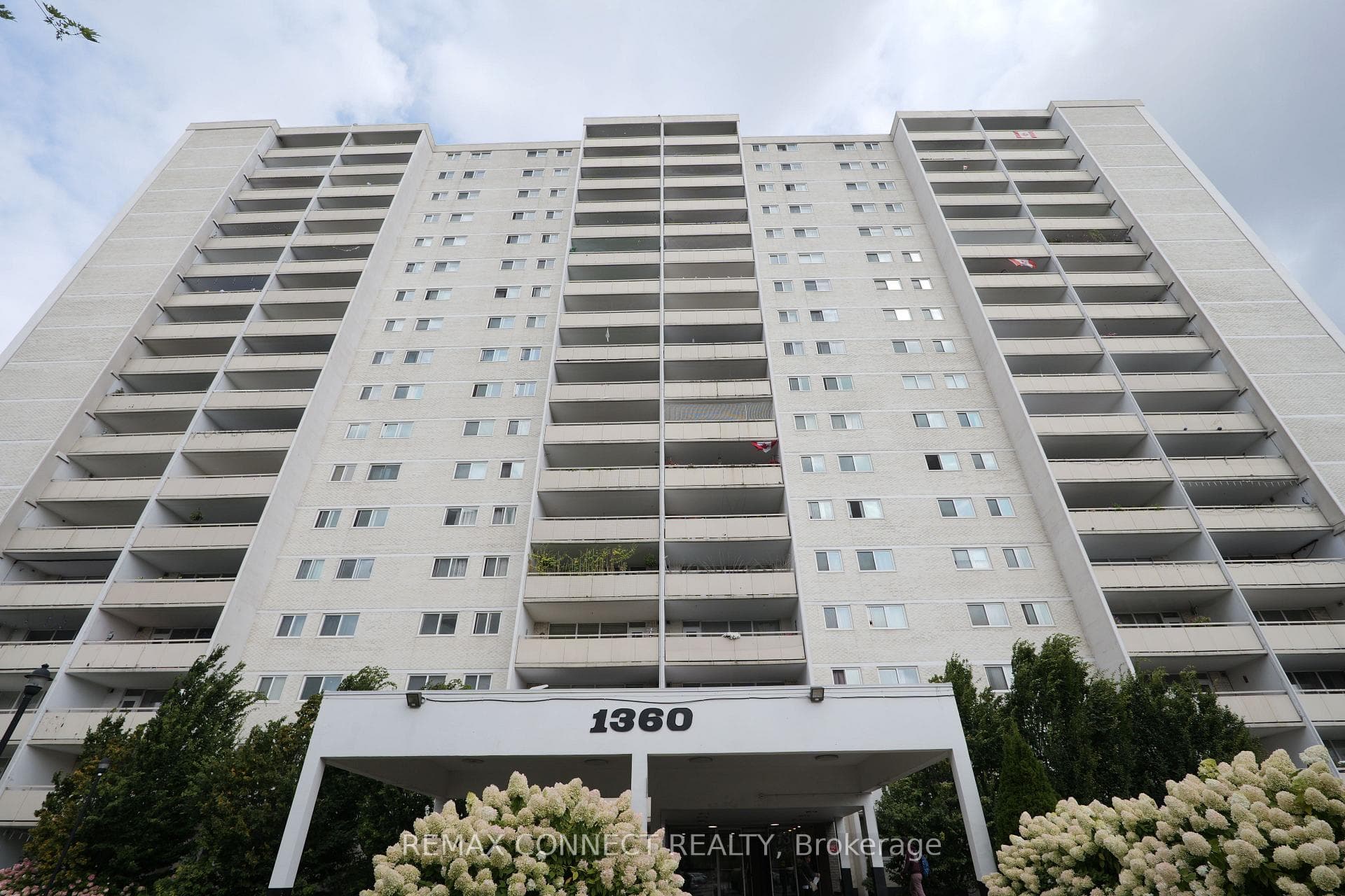 1360 York Mills Road Unit 912, Don Mills / Parkwoods / Victoria Village, ON M3A 2A2 - Photo 1