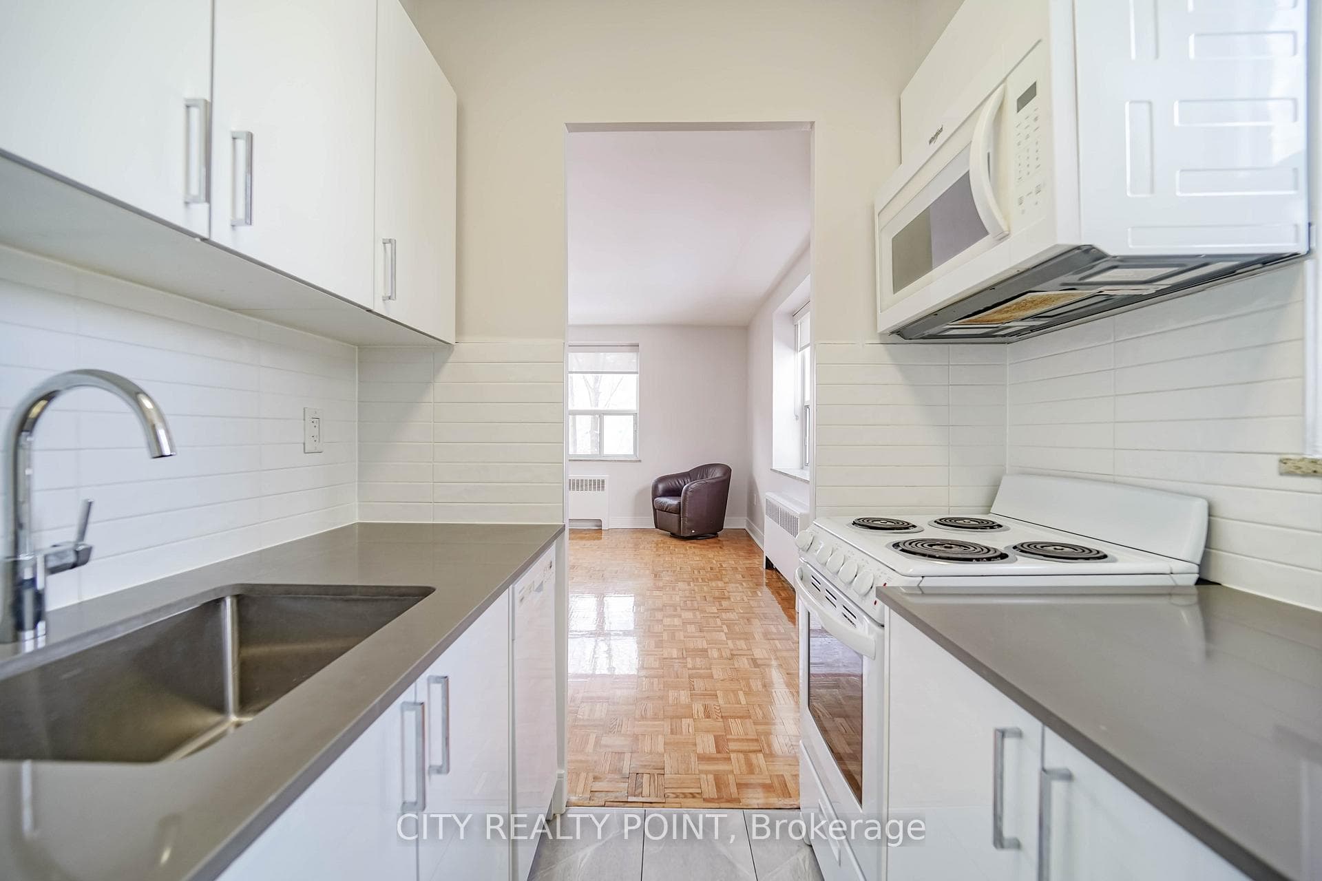 1291 Bayview Avenue Unit 102, Flemingdon Park / Don Mills, ON M4G 2Z9 - Photo 1