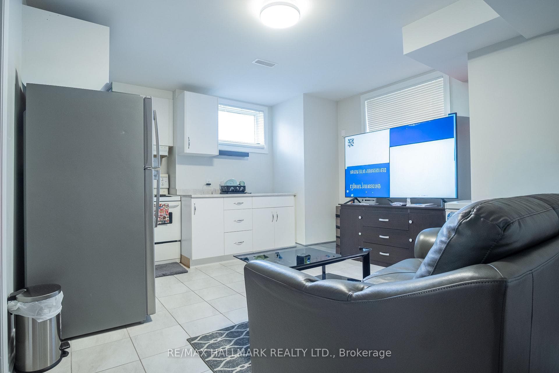 35 Roberta Drive Unit 2, Lawrence Park / Bedford Park, ON M6A 2J6 - Photo 1
