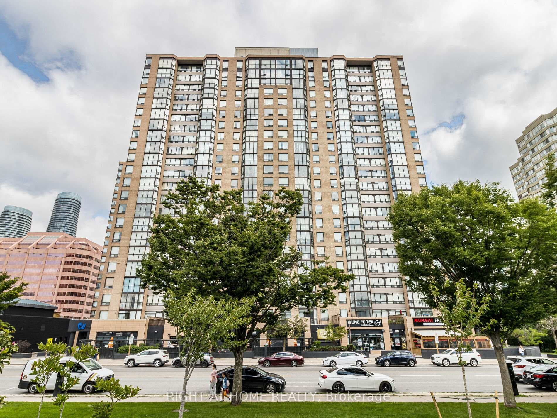 285 Enfield Place Unit 1208, Mississauga, ON L5B 3Y6 - Photo 1