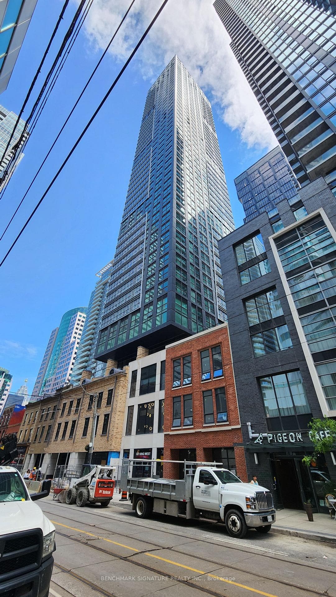 327 King Street Unit 1506, Toronto C01