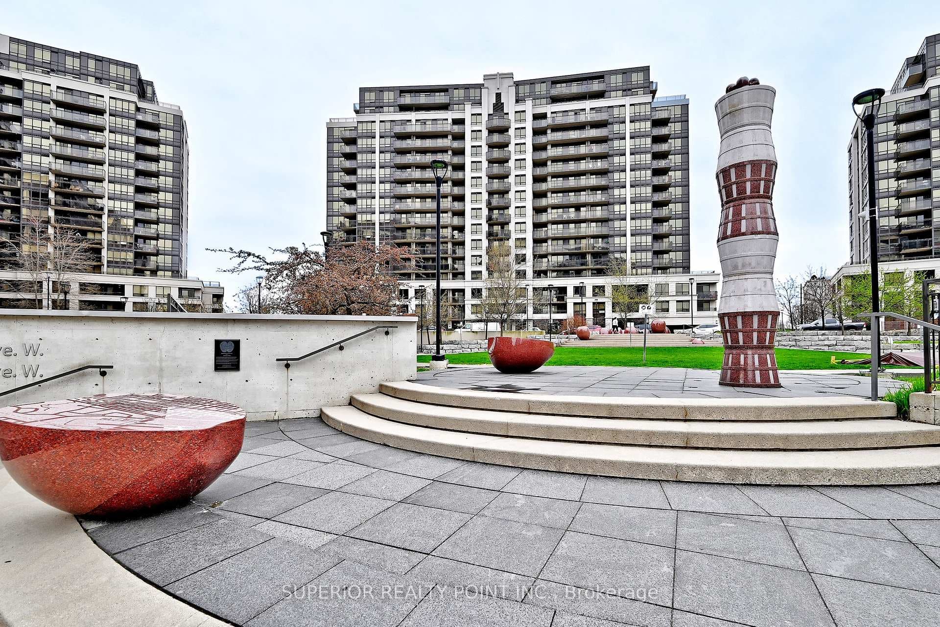 1070 Sheppard Avenue Unit 809, Toronto W05