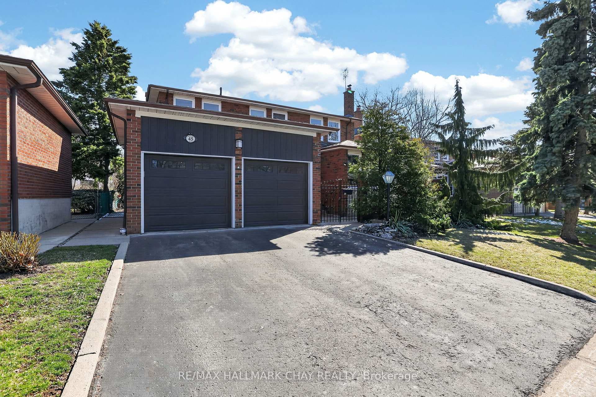 45 Beamsville Drive, Scarborough Village / Eglinton East, ON M1T 3S1 - Photo 1