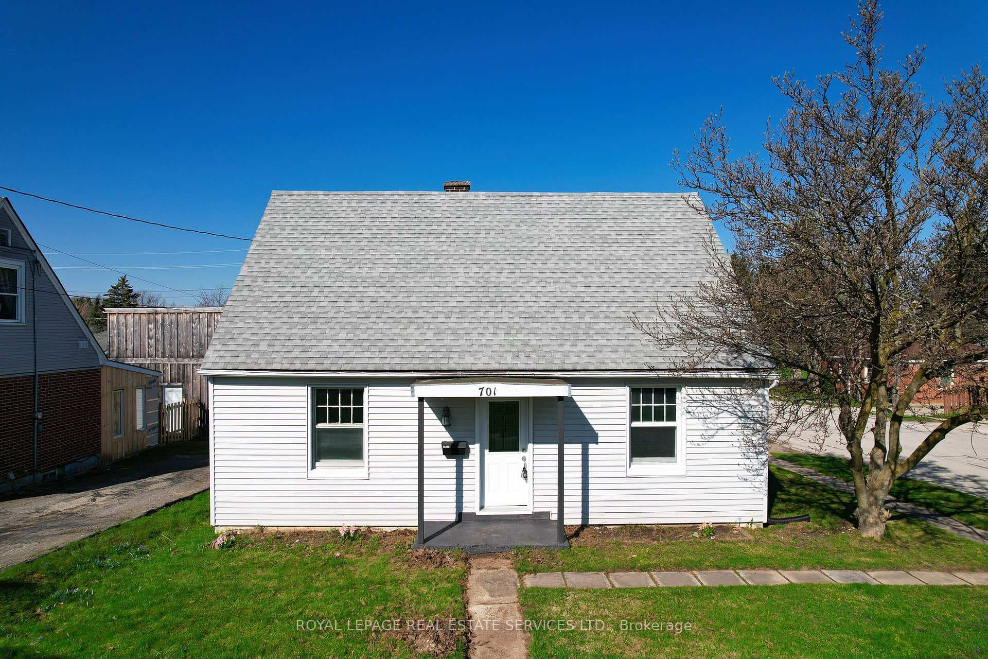 701 5th Street, Owen Sound, ON N4K 1E4 - Photo 1