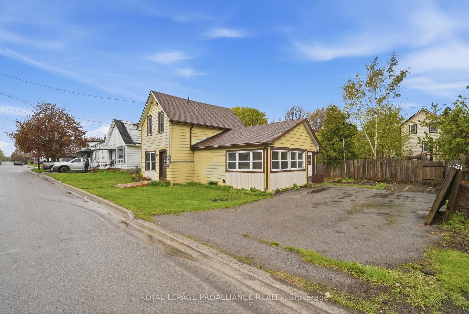 58 John Street, Quinte West, ON K8V 1J8 - Photo 1