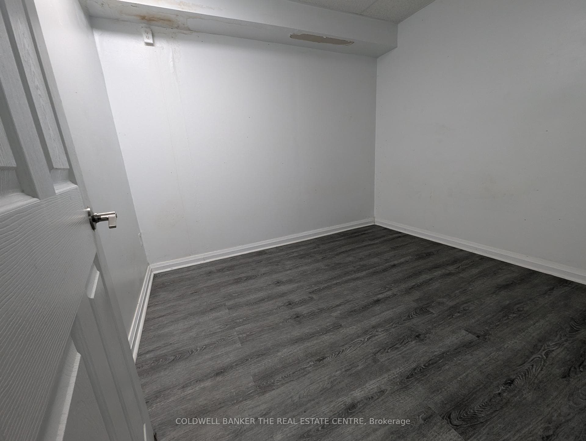 2823 Danforth Avenue Unit Lower Level - Bedroom #3, The Beaches / Upper Beaches, ON M4C 1M2 - Photo 1