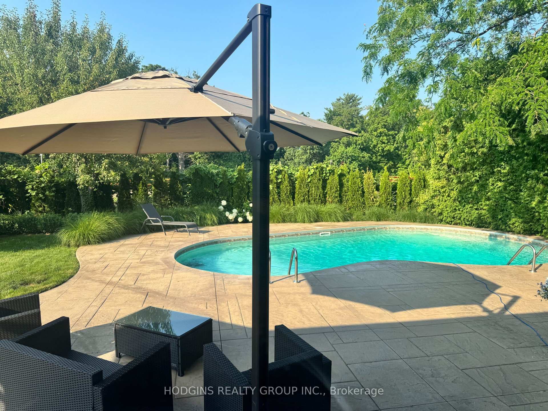 1726 Sherwood Forrest Circle, Mississauga, ON L5K 2H6 - Photo 1