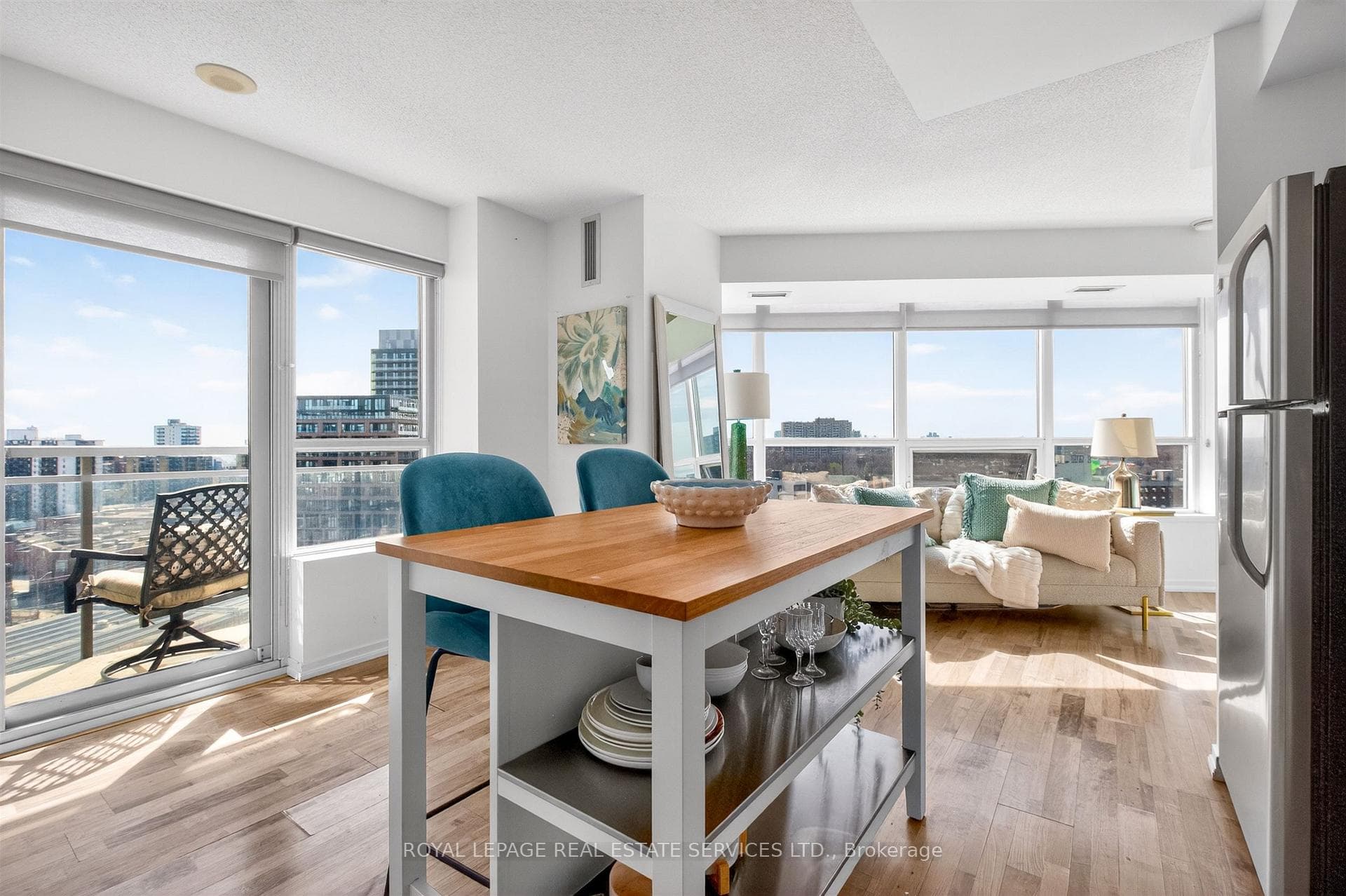 38 Joe Shuster Way Unit 1318, High Park / Junction / Roncesvalles, ON M6K 0A5 - Photo 1