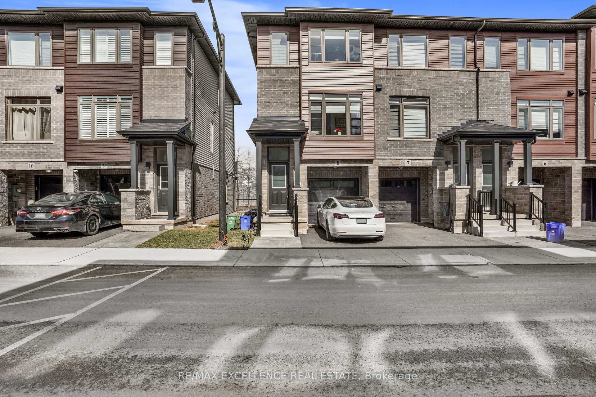 575 Woodward Ave Avenue Unit 8, Hamilton, ON L8H 0B3 - Photo 1