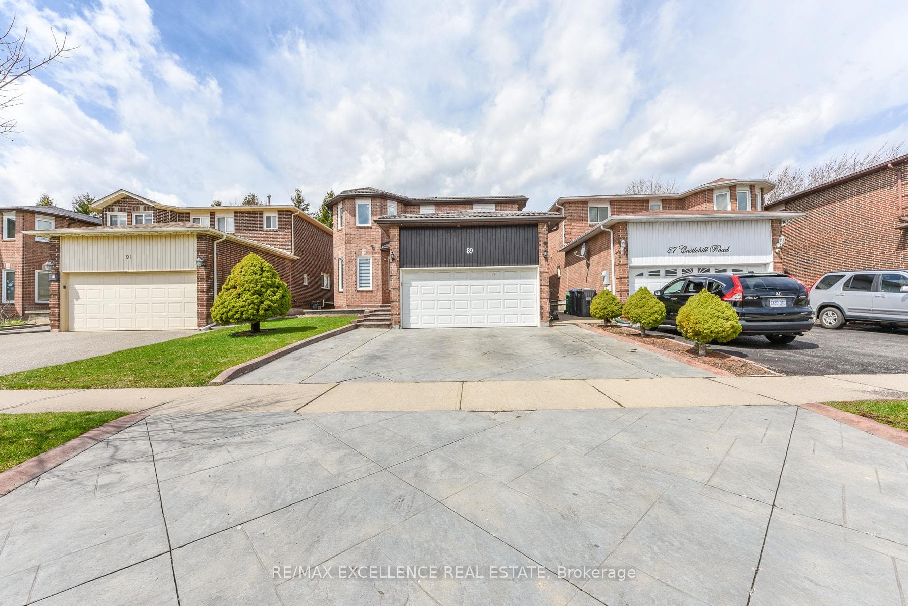 89 Castlehill Road, Brampton, ON L6X 4C3 - Photo 1