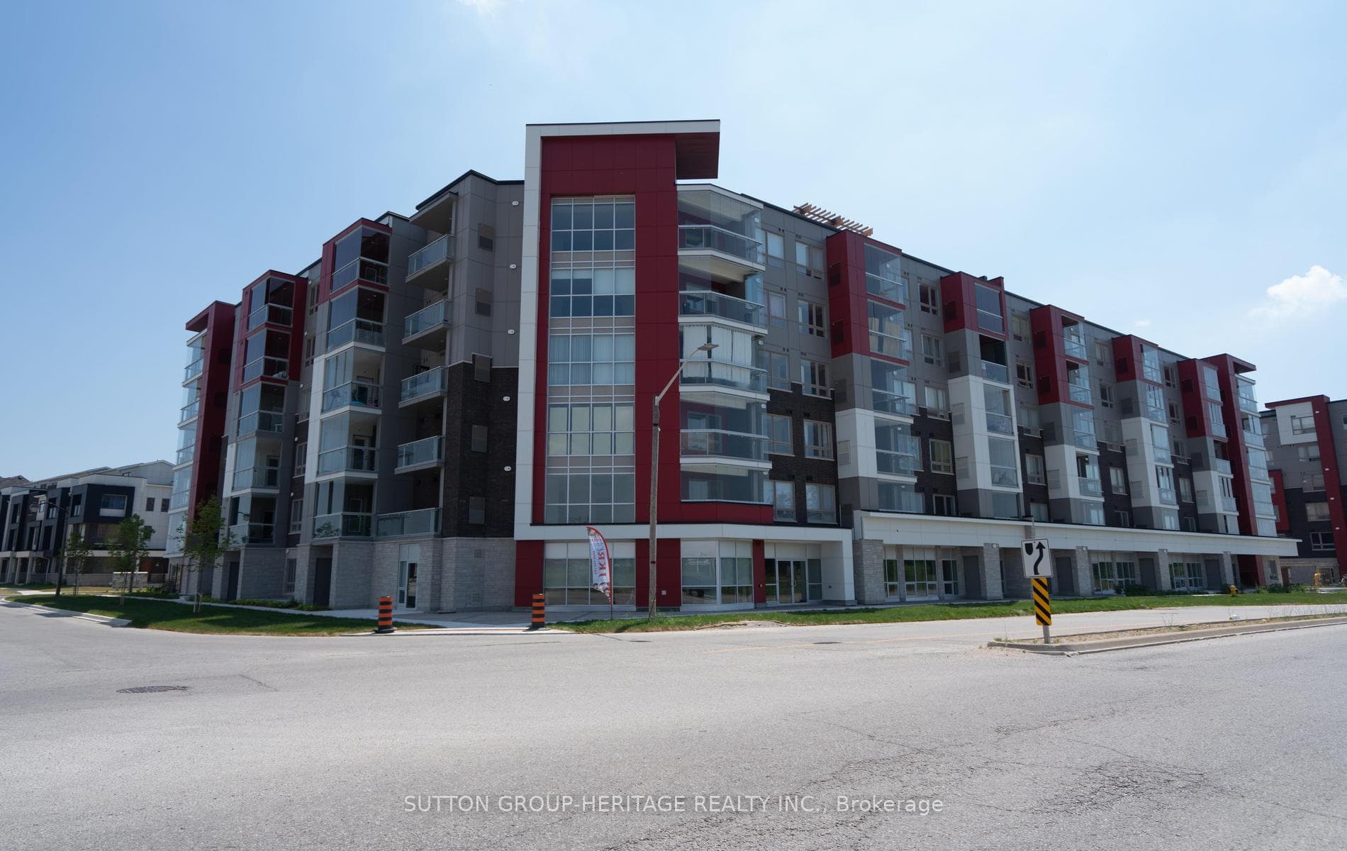 58 Adam Sellers Street Unit 612, Markham, ON L6B 1M5 - Photo 1