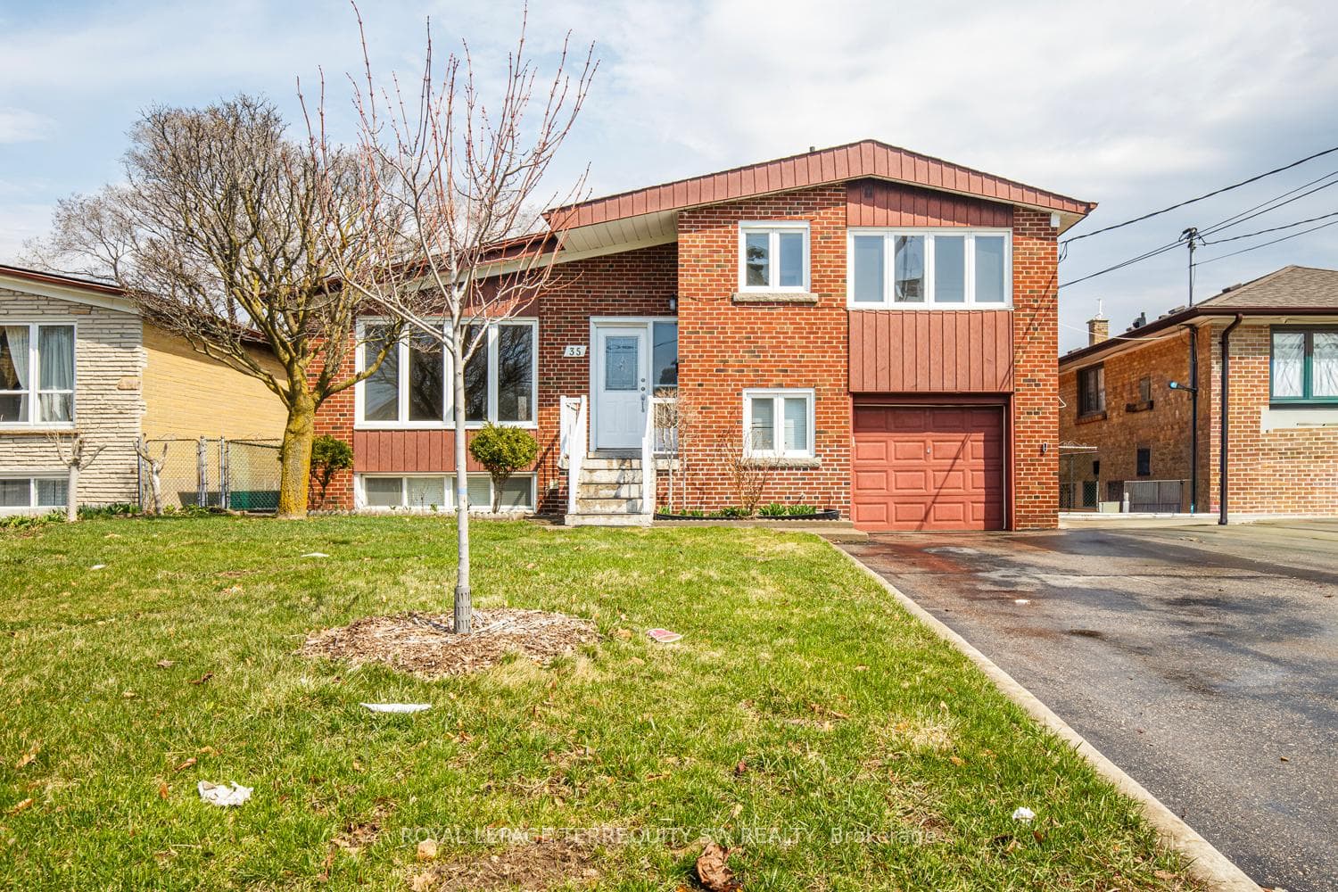 35 Euphrasia Drive, York / Weston, ON M6B 3V8 - Photo 1