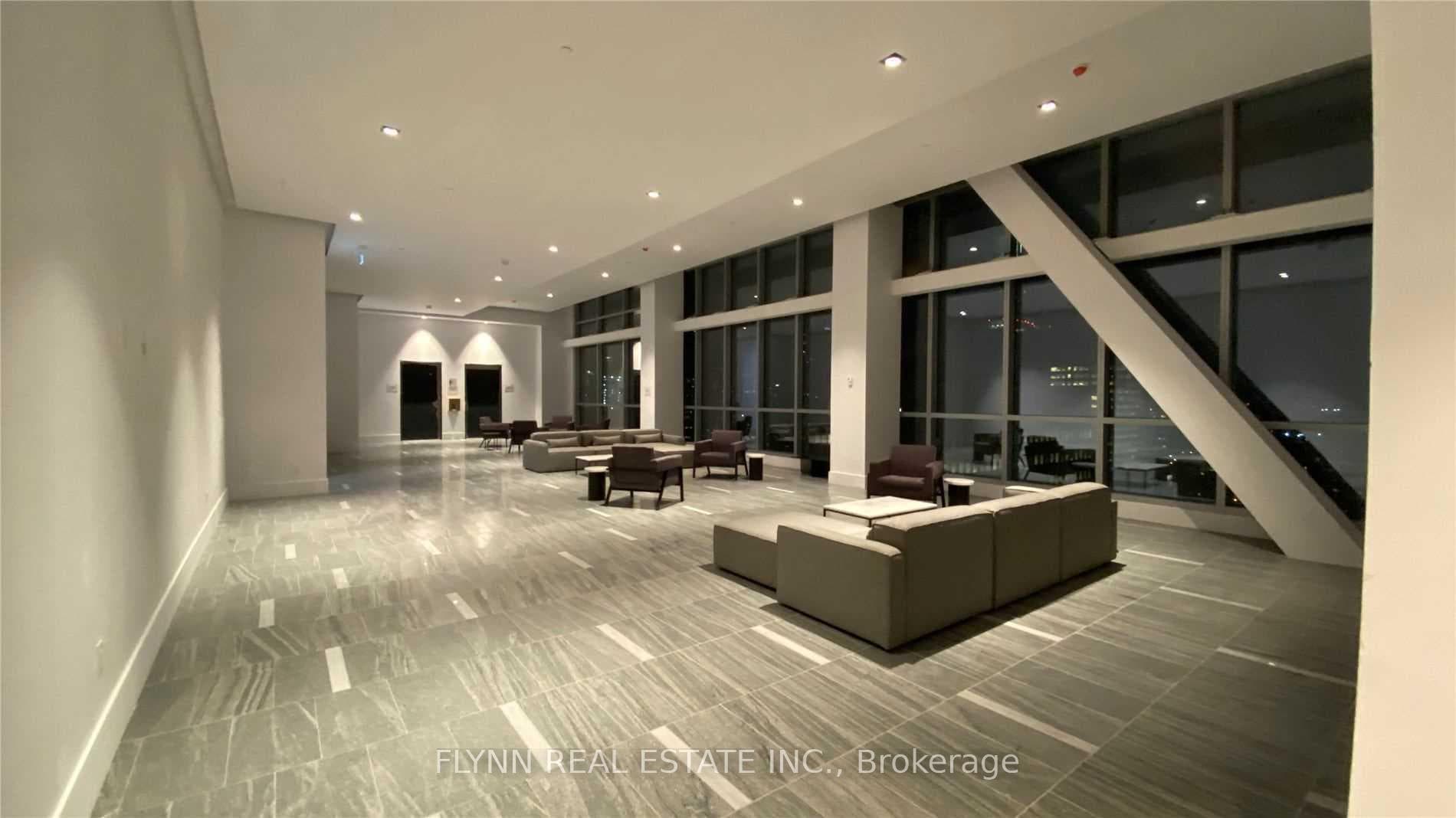 488 University Avenue Unit 3412, Downtown Toronto / Waterfront, ON M5G 1V1 - Photo 1