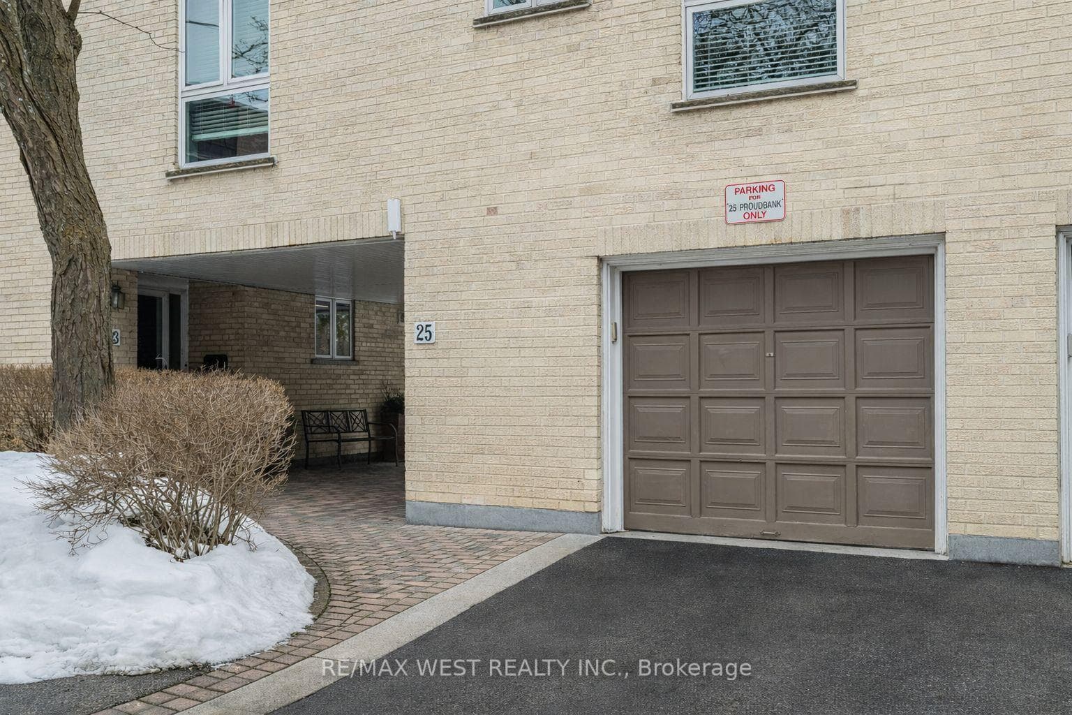 25 Proudbank Millway N/A, Bridle Path / York Mills / Hoggs Hollow, ON M2L 1P3 - Photo 1