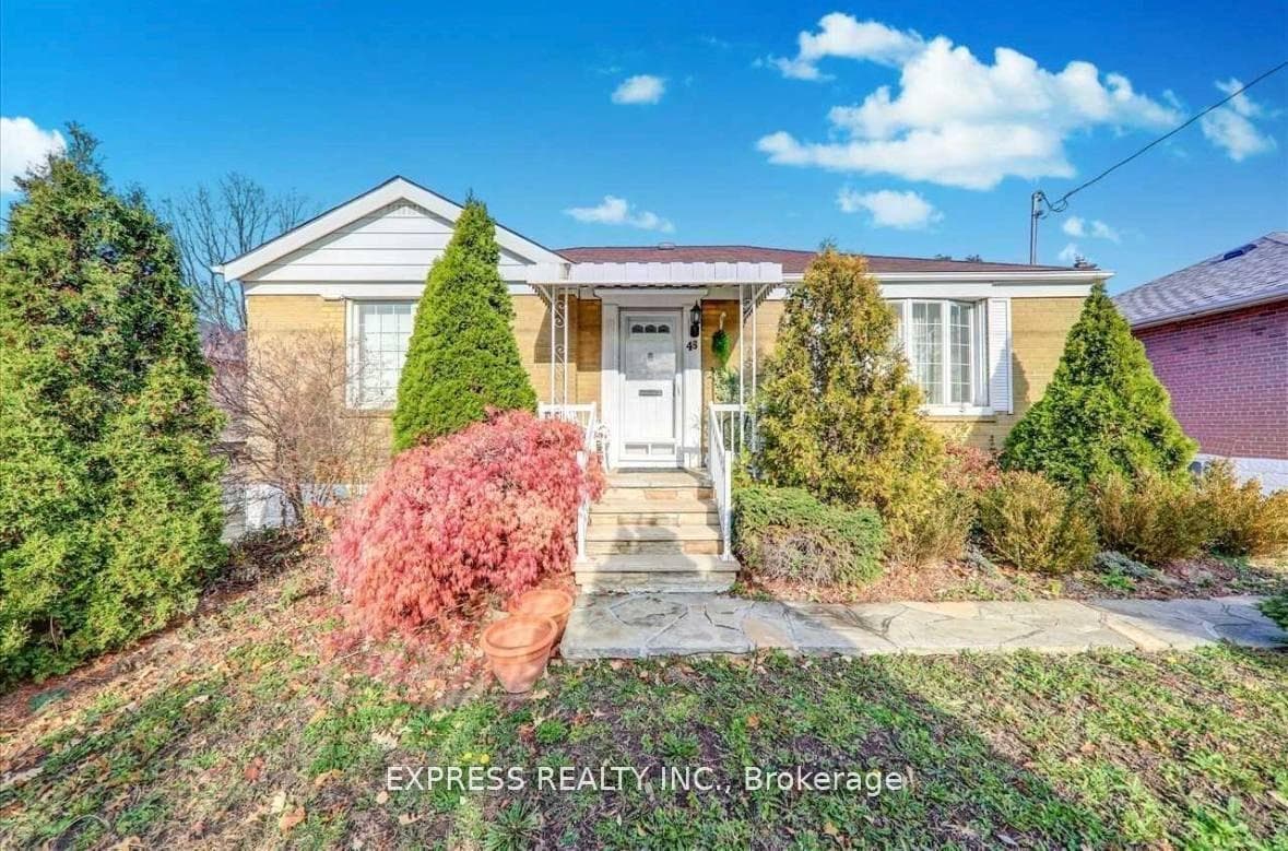 46 William Cragg Drive, Toronto W05