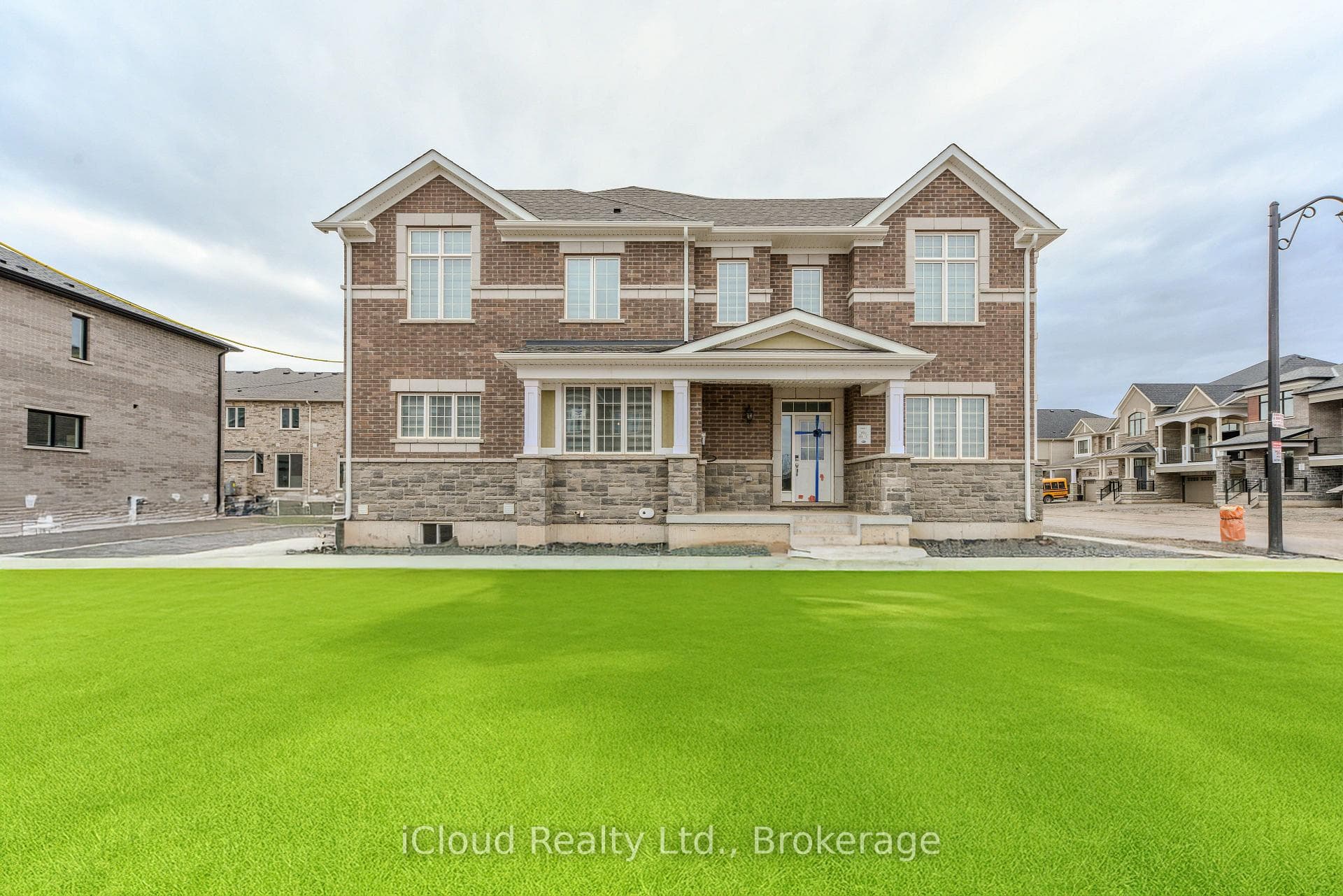 1217 Ferguson Drive, Milton