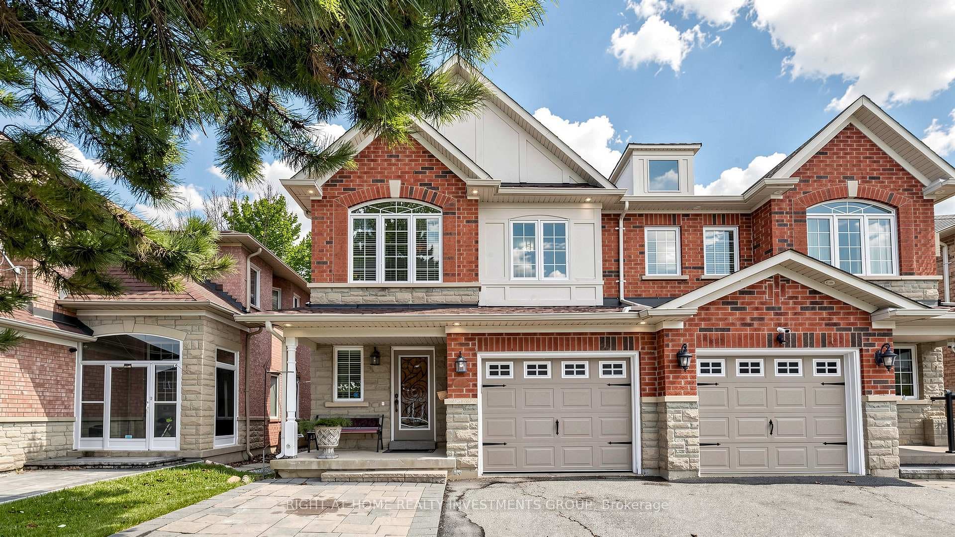 48 Idyllwood Avenue, Richmond Hill