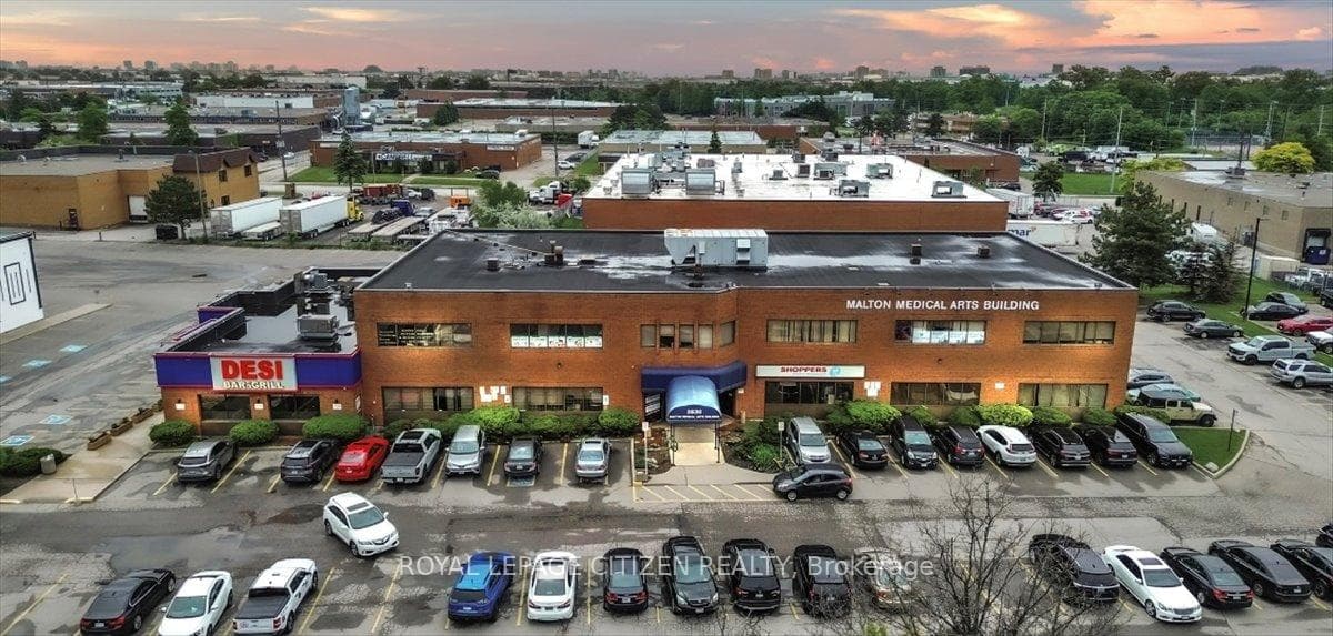 3530 Derry Road Unit 208, Mississauga, ON L4T 4E3 - Photo 1