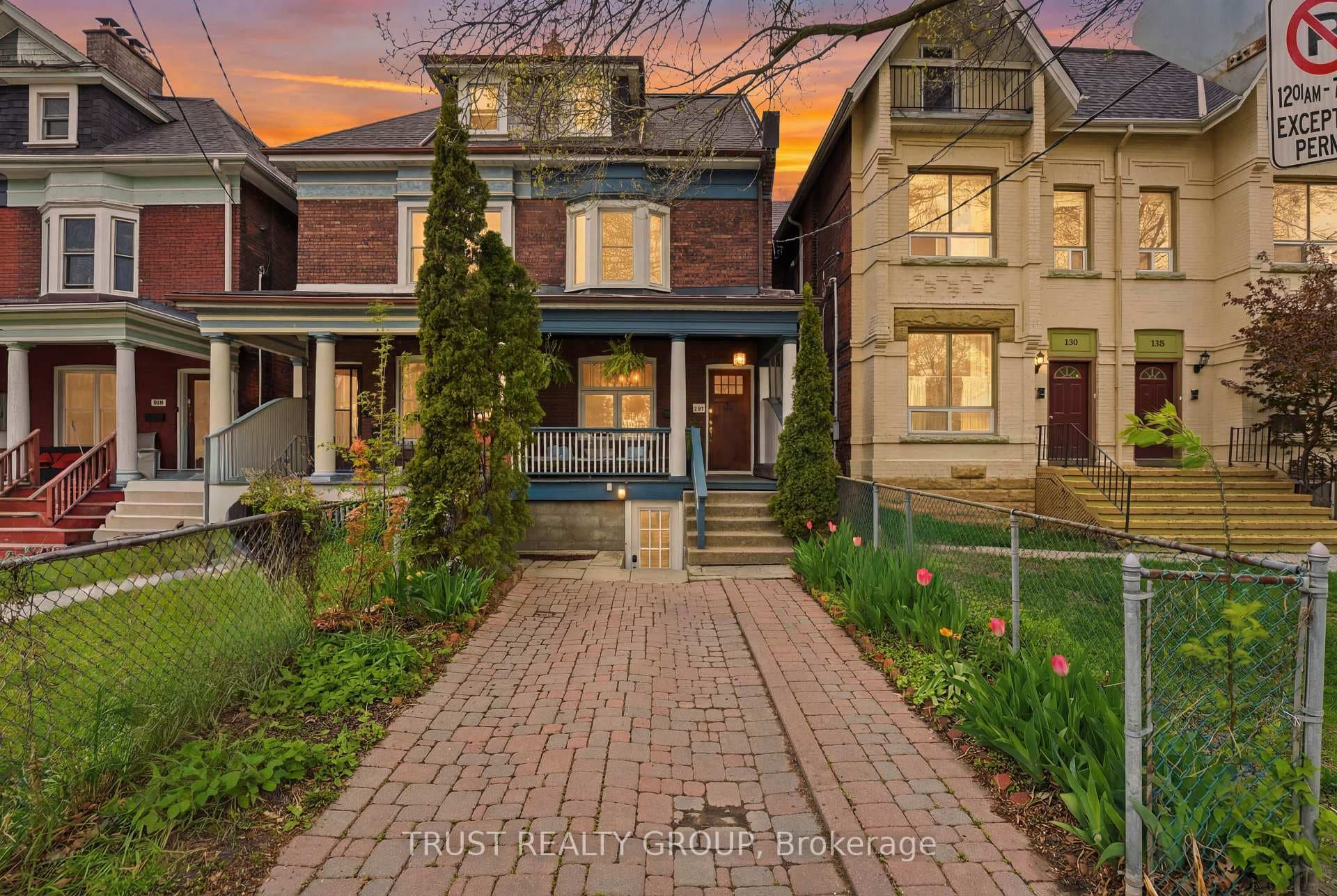 134 Close Avenue, Toronto W01