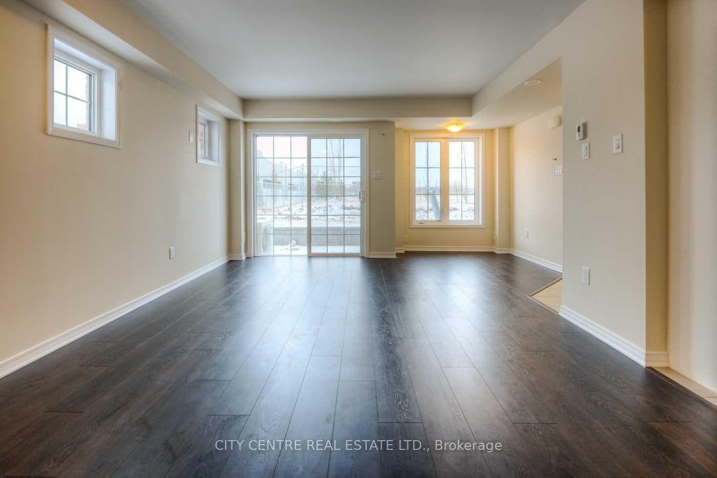 2441 Greenwich Drive Unit 38, Oakville, ON L6M 0S4 - Photo 1