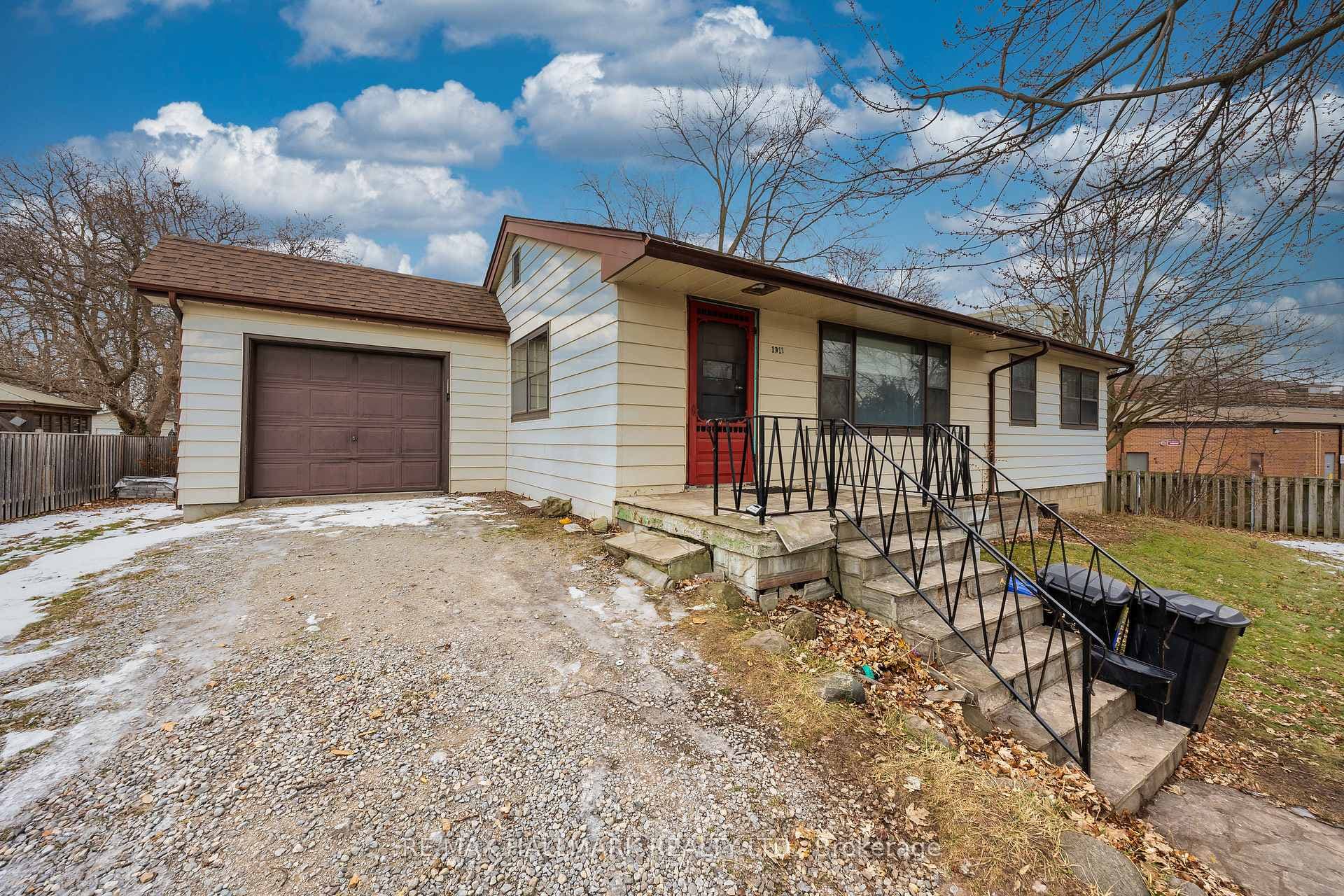 1911 Glenview Road, Pickering, ON L1V 1W9 - Photo 1
