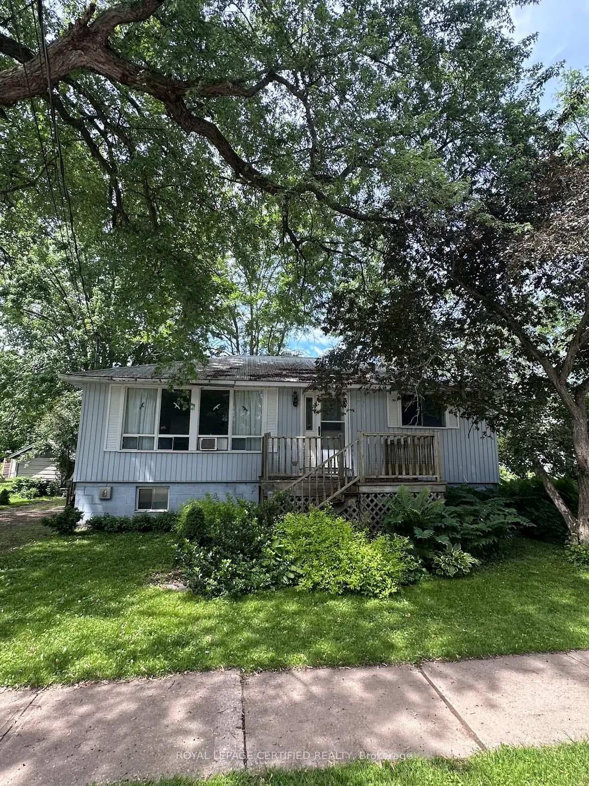 8 Bush Street, Severn, ON L0K 1E0 - Photo 1