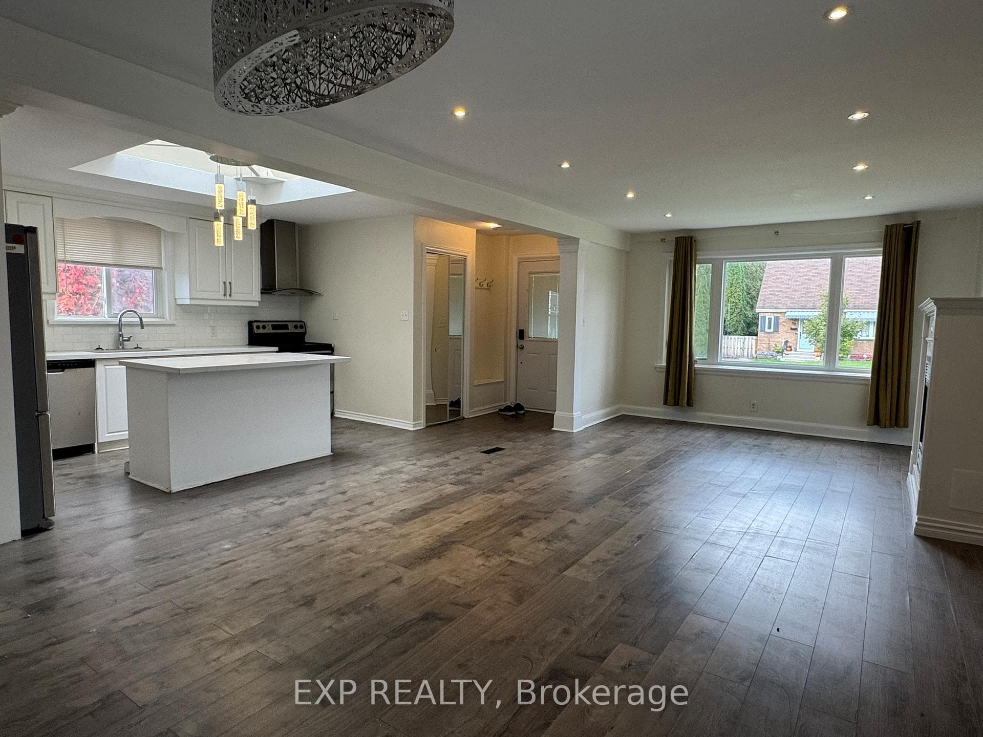 97 Central Park Boulevard Unit Upper,, Oshawa, ON L1G 5Y4 - Photo 1