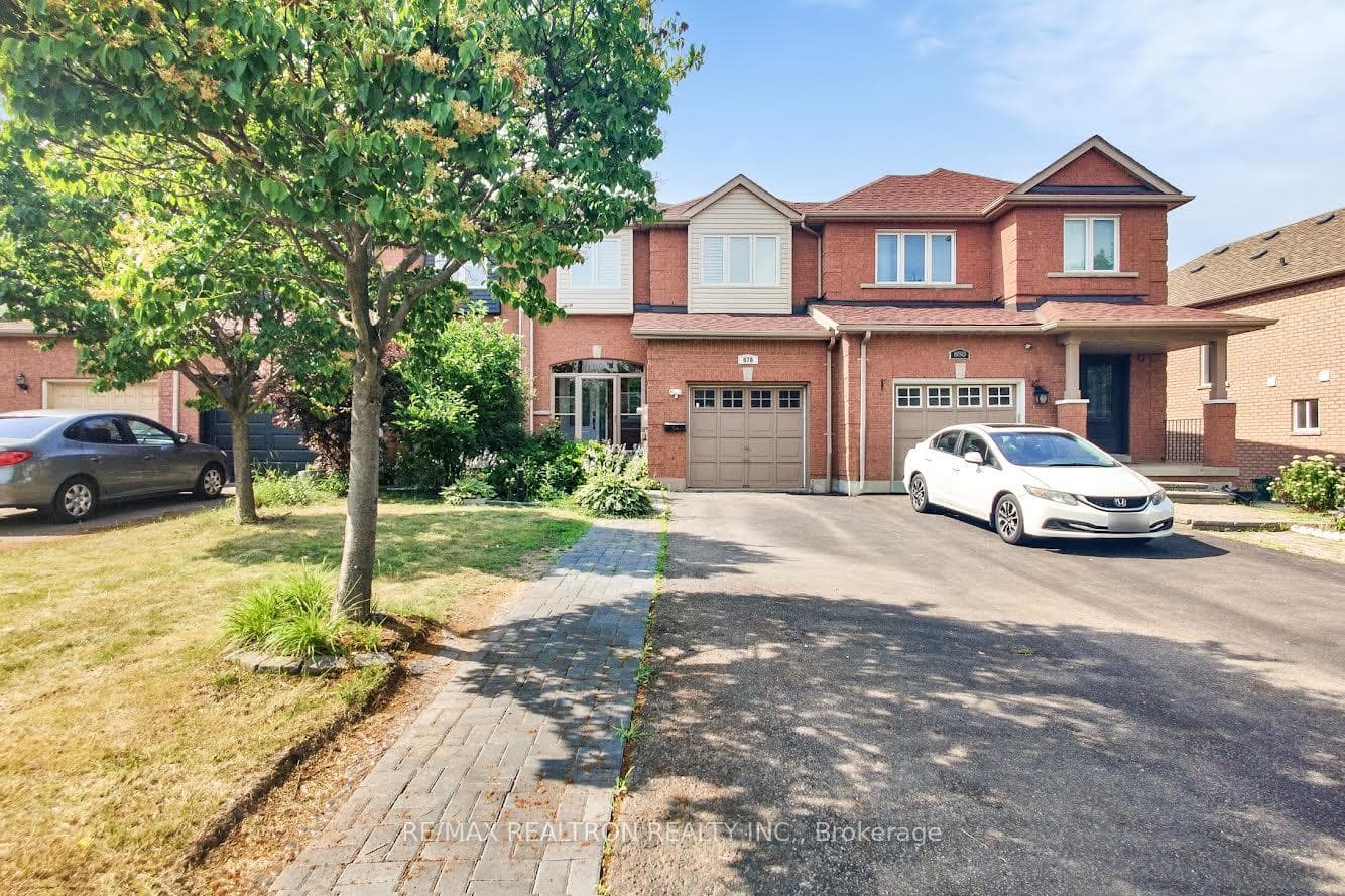 878 Delgado Drive, Mississauga, ON L5V 2S4 - Photo 1