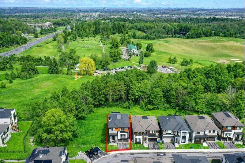 50 Royal Hill Court, Aurora