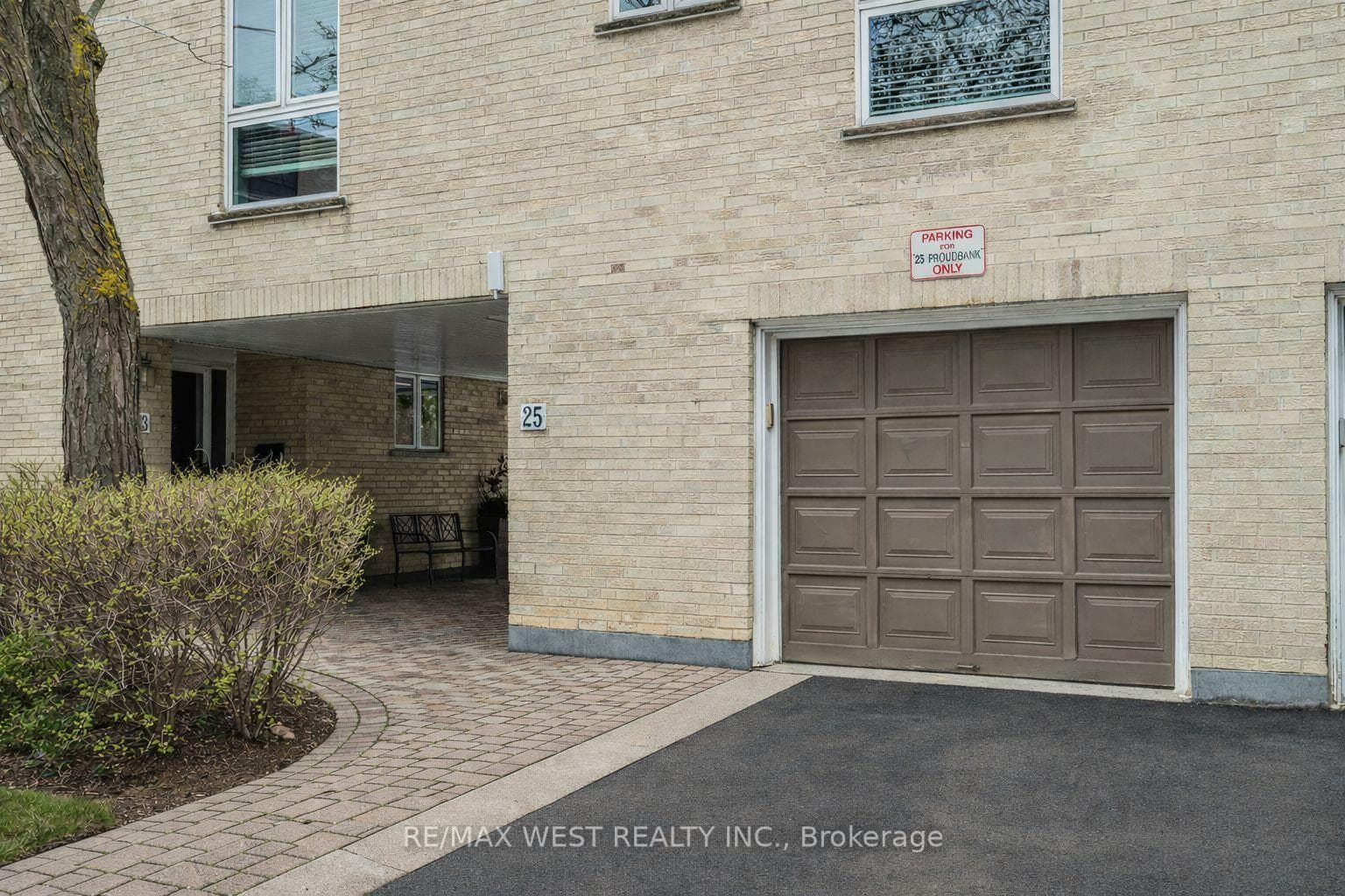 25 Proudbank Millway N/A, Bridle Path / York Mills / Hoggs Hollow, ON M2L 1P3 - Photo 1