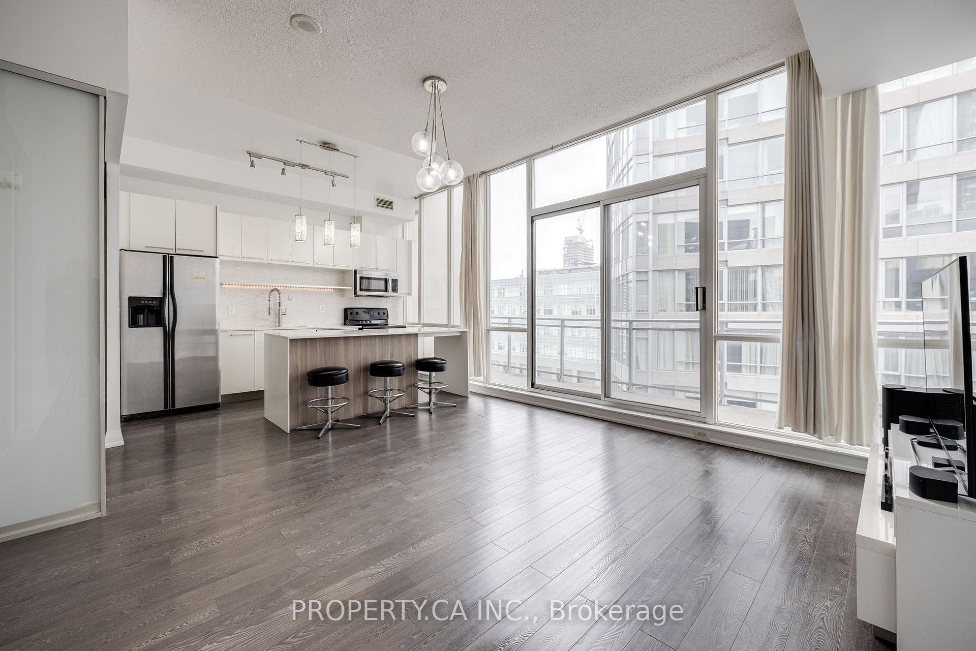 220 Victoria Street Unit Ph2104, Toronto C08
