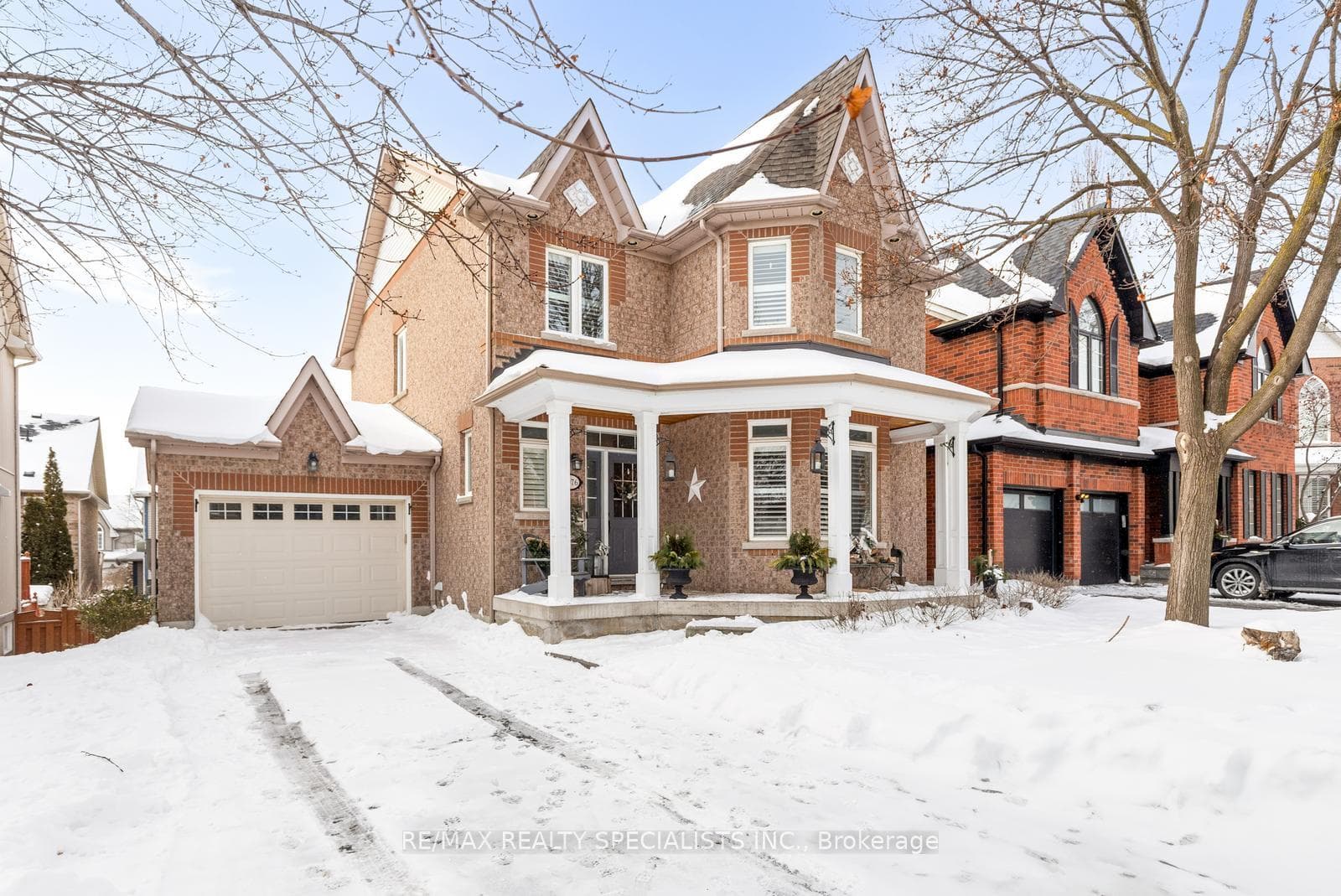 7076 Gillespie Lane, Mississauga, ON L5W 1E8 - Photo 1