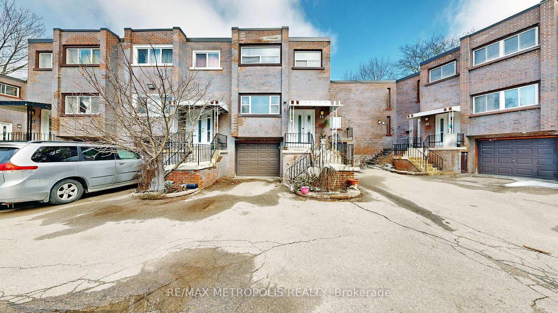 13 Candy Court Way Unit 13, Thornhill / Willowdale, ON M2R 2Y7 - Photo 1