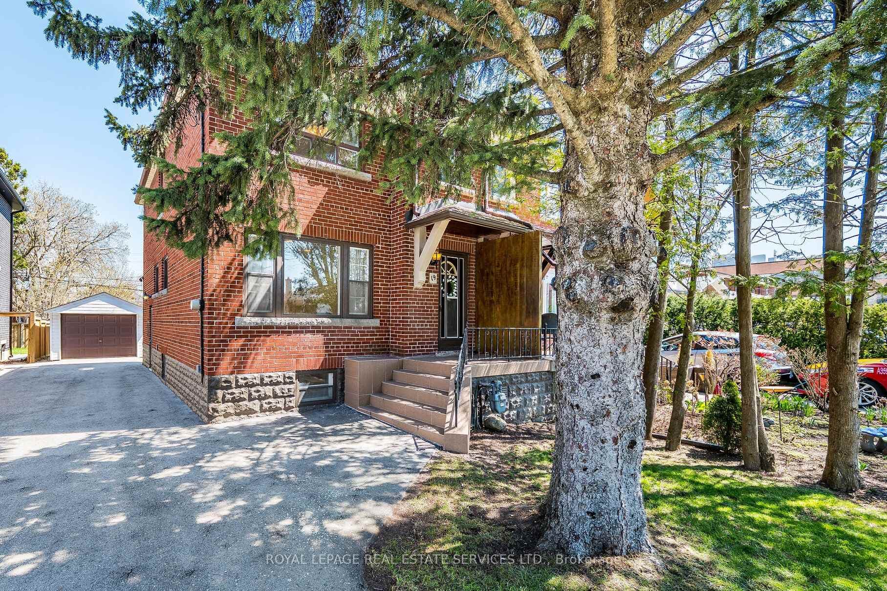 19 Nineteenth Street, Liberty Village / Parkdale / South Parkdale, ON M8V 3L4 - Photo 1