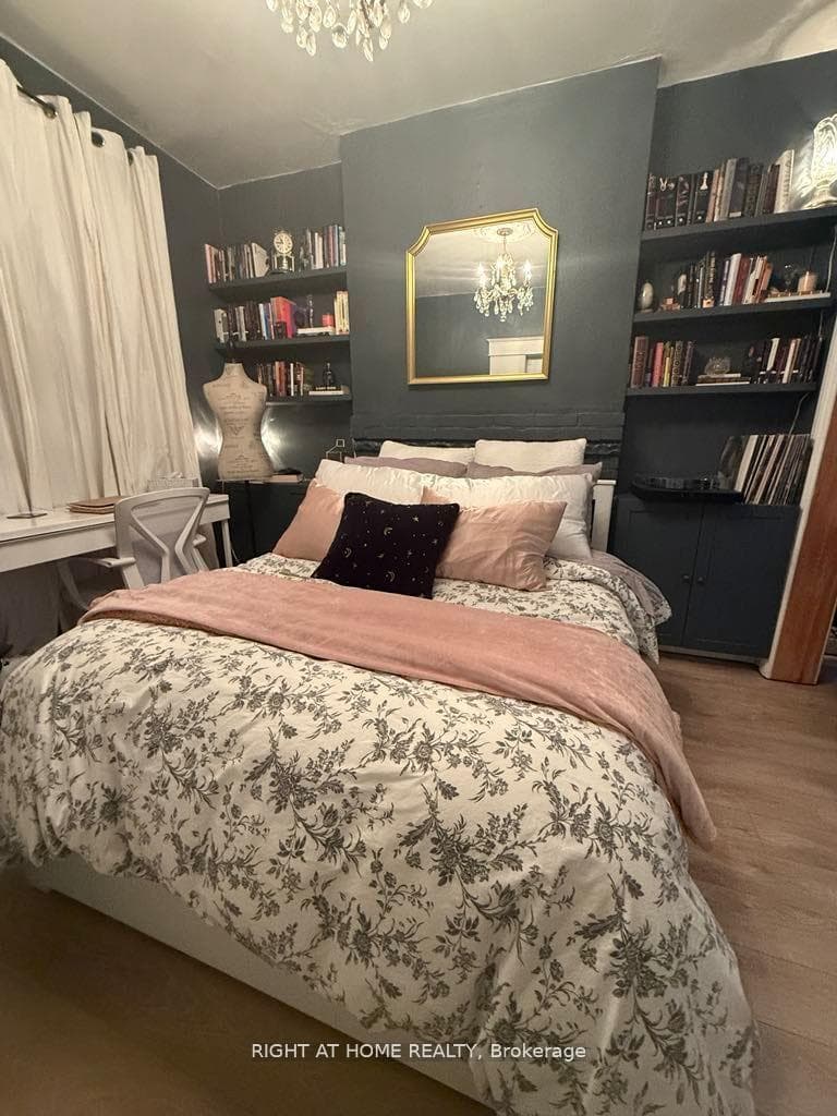 1054 Dufferin Street, Bloor West Village / Swansea, ON M6H 4B6 - Photo 1