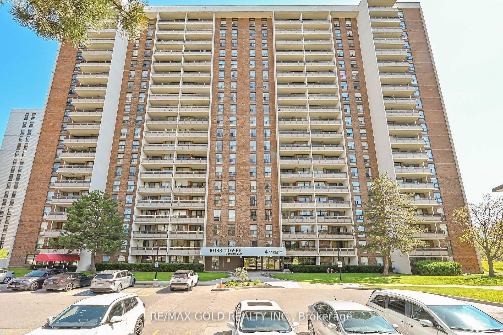 4 Kings Cross Road Unit 1807, Brampton, ON L6T 3X8 - Photo 1
