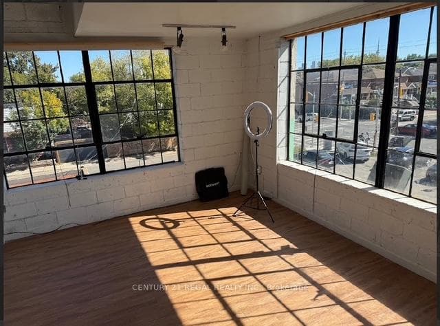1110 Dupont Street Unit 2nd Floor, Bloor West Village / Swansea, ON M6H 2A2 - Photo 1