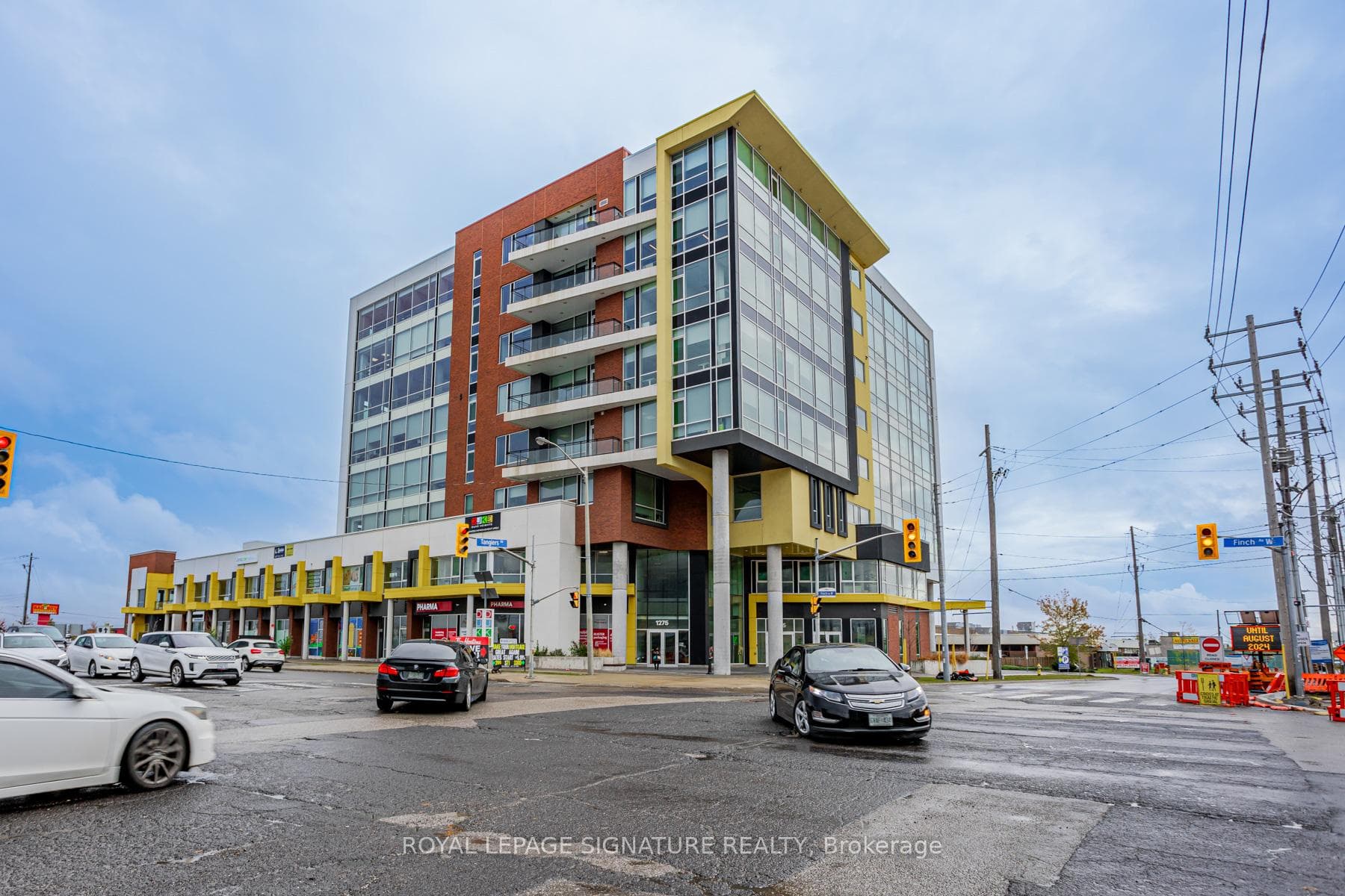 1275 Finch Avenue Unit 305, Downsview / Black Creek, ON M3J 0L5 - Photo 1