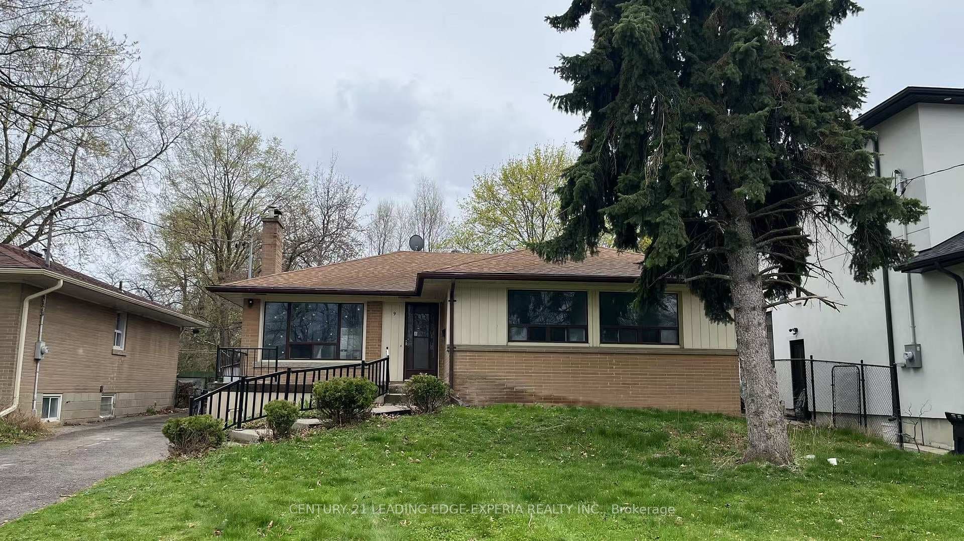 9 Todd Road, Agincourt / Milliken, ON M1S 2K1 - Photo 1