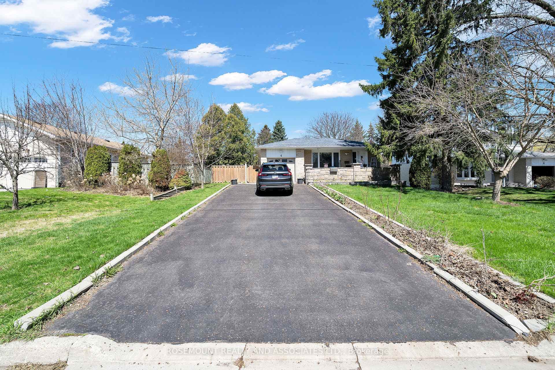 4 Carwin Crescent Unit Basement, Ajax