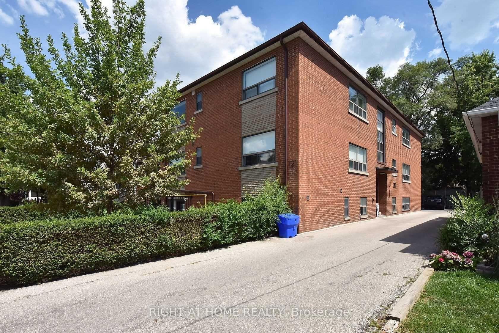 121 Fourth Street, Liberty Village / Parkdale / South Parkdale, ON M8V 2Y6 - Photo 1