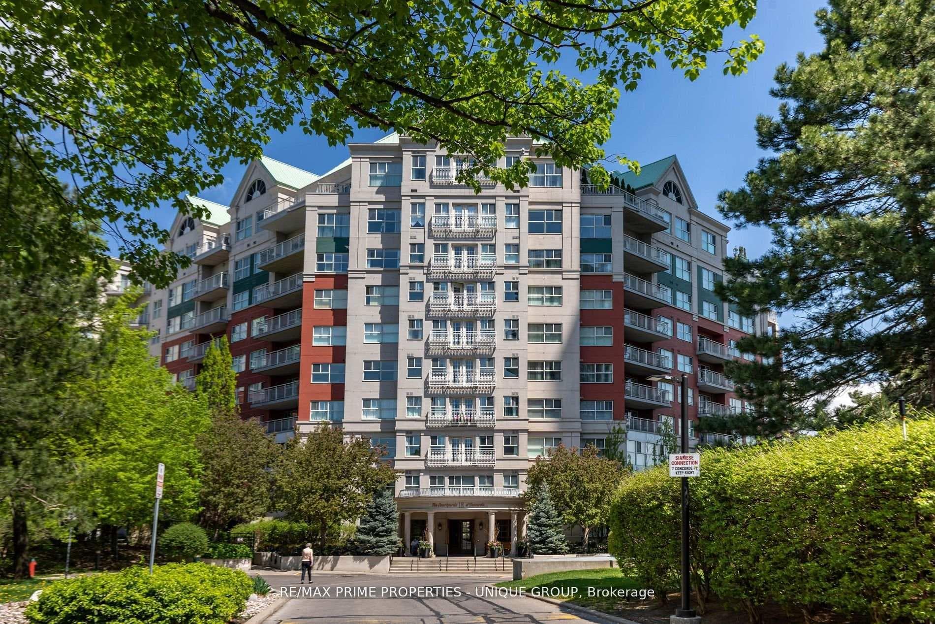 18 Concorde Place Unit 808, Don Mills / Parkwoods / Victoria Village, ON M3C 3T9 - Photo 1