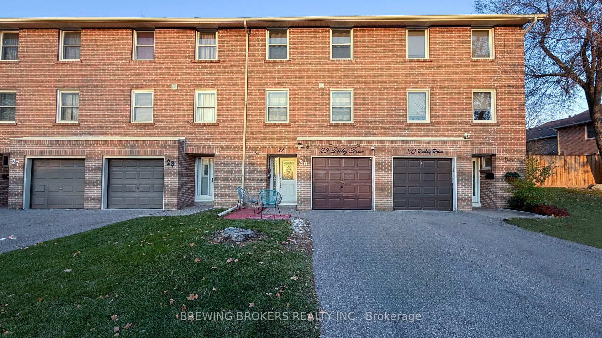 7255 Dooley Drive Unit 29, Mississauga, ON L4T 2S7 - Photo 1