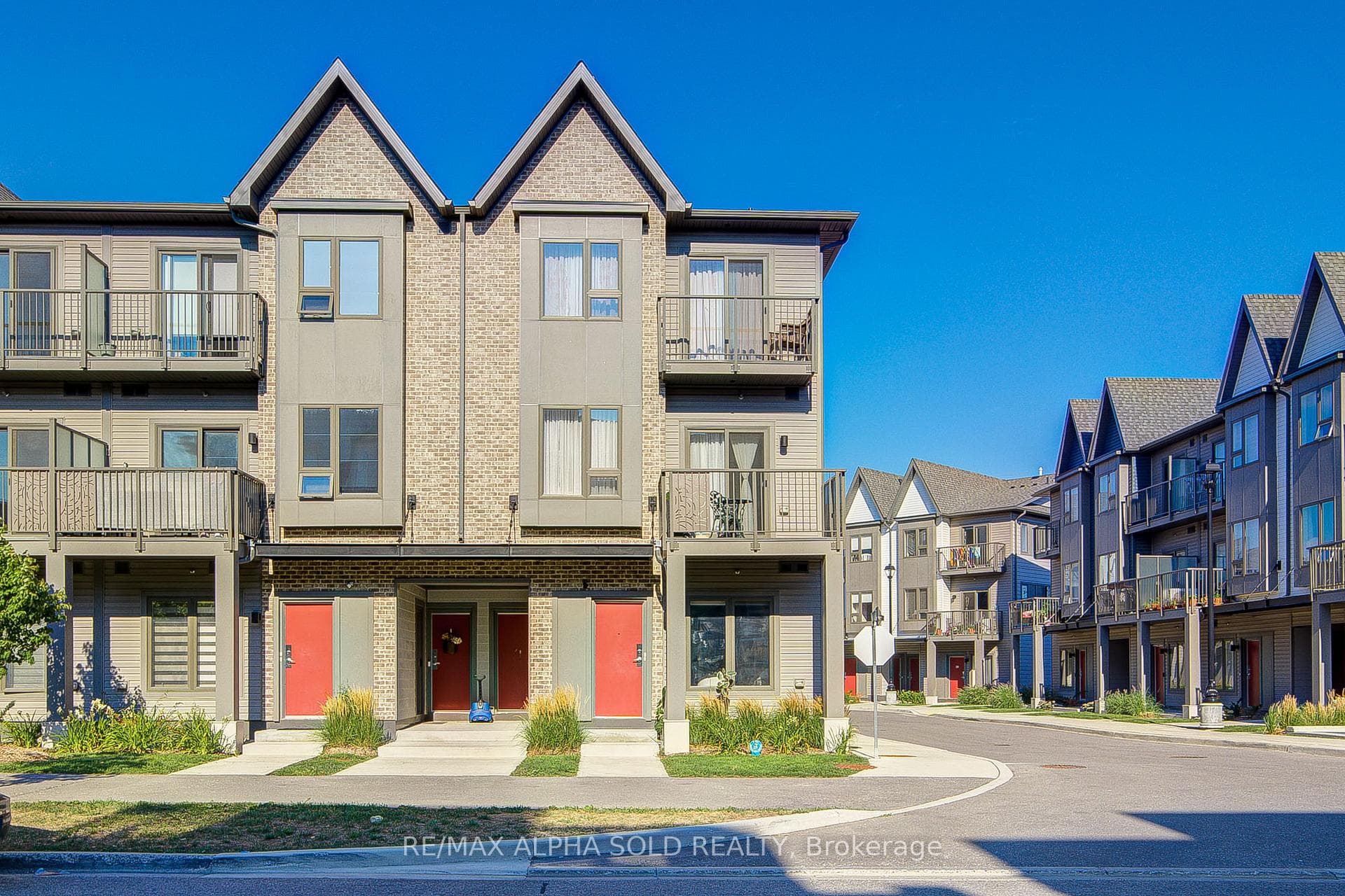 2635 William Jackson Drive Unit 415, Pickering, ON L1X 0L4 - Photo 1