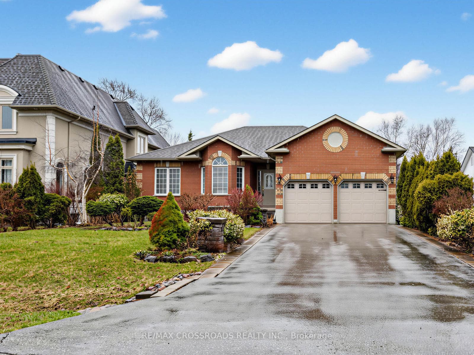 484 Poplar Avenue, Ajax, ON L1S 1E8 - Photo 1