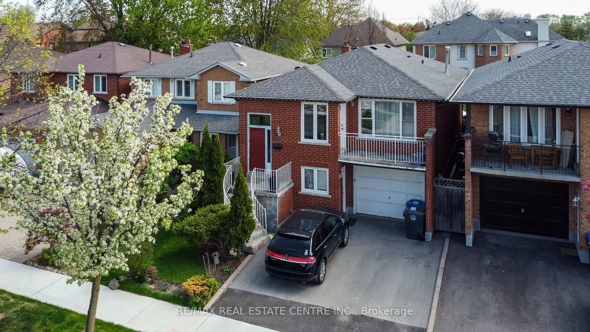 4386 Curia Crescent, Mississauga, ON L4Z 2X3 - Photo 1