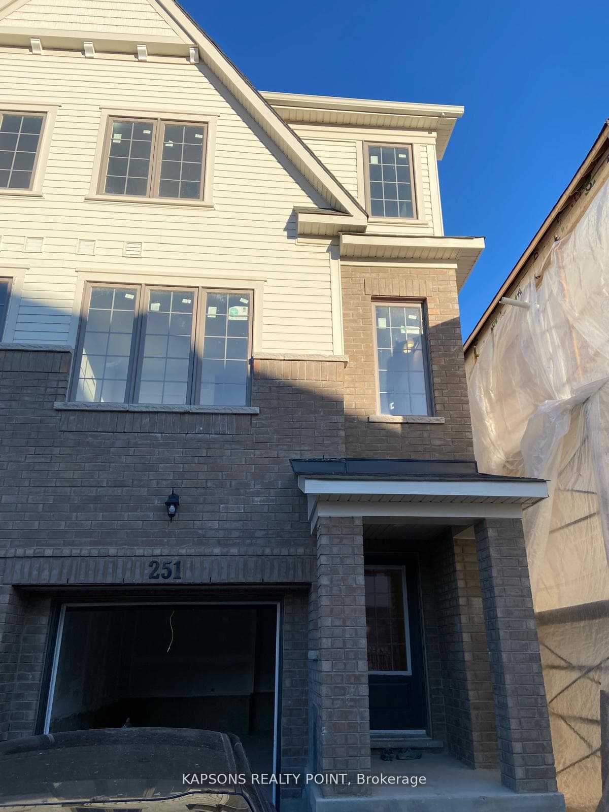 251 Danzatore Path Unit 23, Oshawa, ON L1L 0P9 - Photo 1