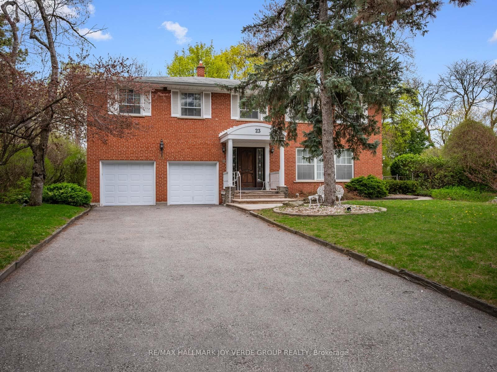 23 Balding Court, Bridle Path / York Mills / Hoggs Hollow, ON M2P 1Y8 - Photo 1